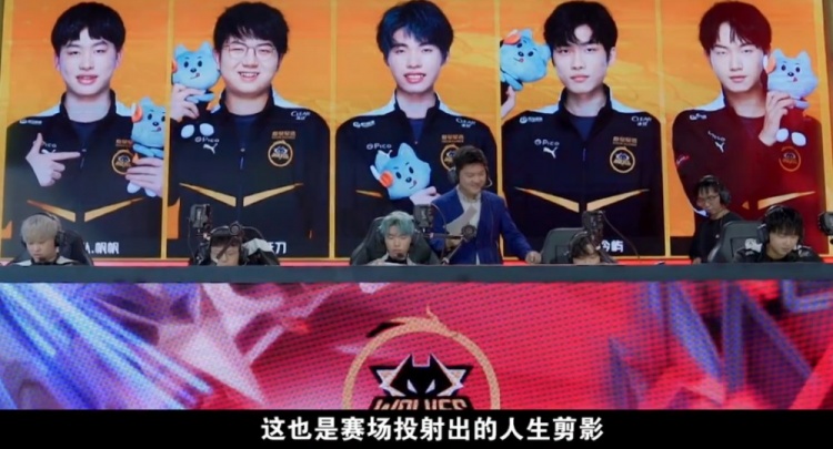 加強大的皇