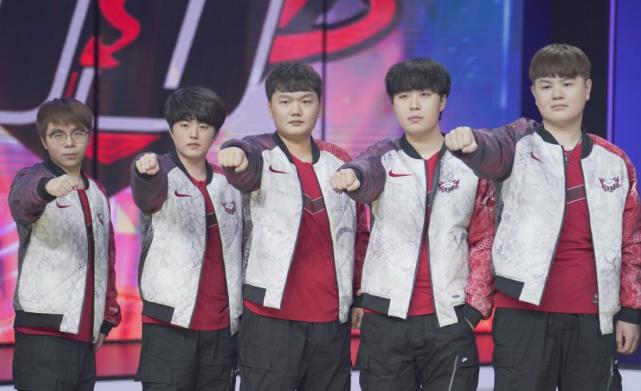 季在对抗强 季在对抗强