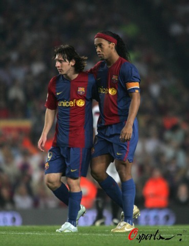 可胜任侧中 可胜任侧中