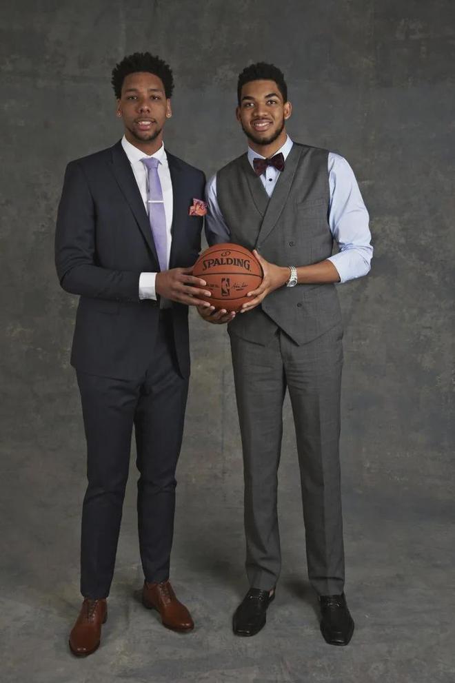 弱侧切入必 弱侧切入必